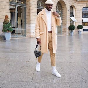 Meet your Posher, Dola